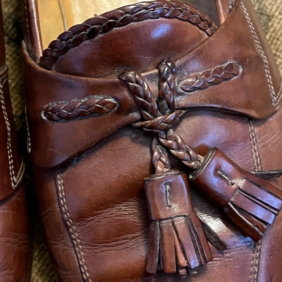 JOHNSTON & MURPHY Loafer with Tassels!! Size 10 - Picture 3 of 9